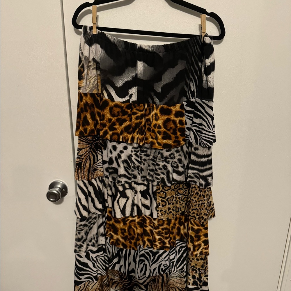 Women’s animal print tiered skirt